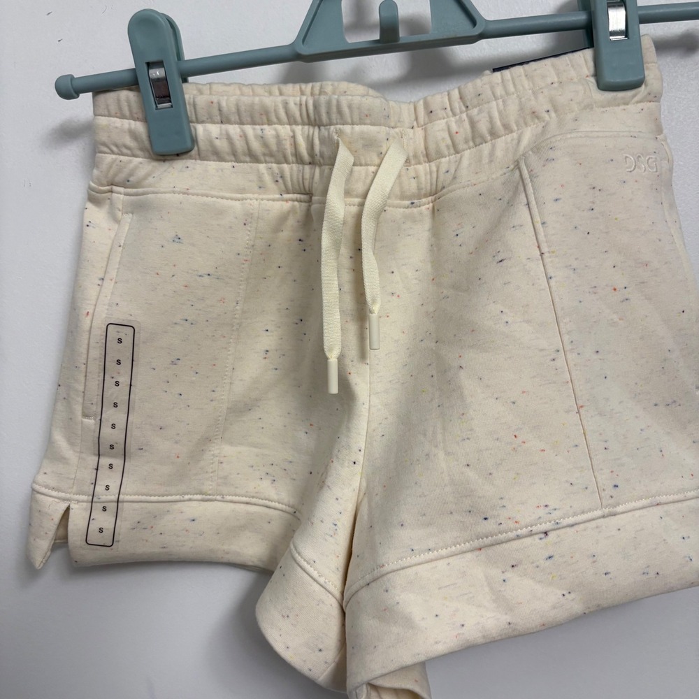 DSG Kids Sport Fleece Mid-Rise Shorts Cream Rainbow Speckled Size S 8-9 NEW